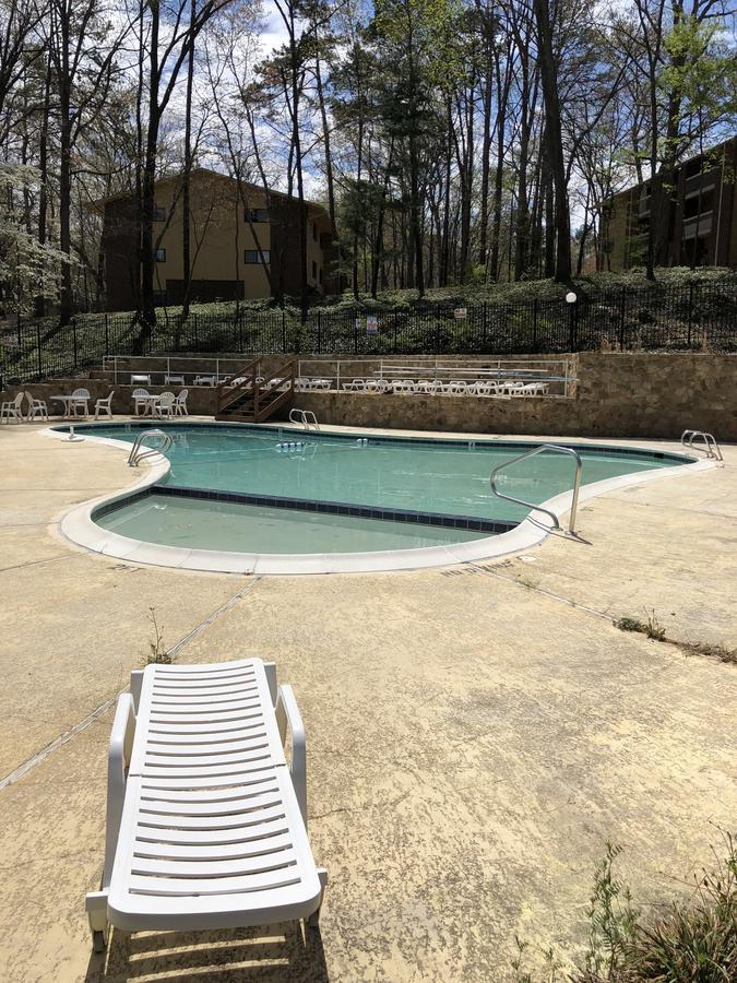 Modern Upscale Private Rooms Raleigh Exterior photo