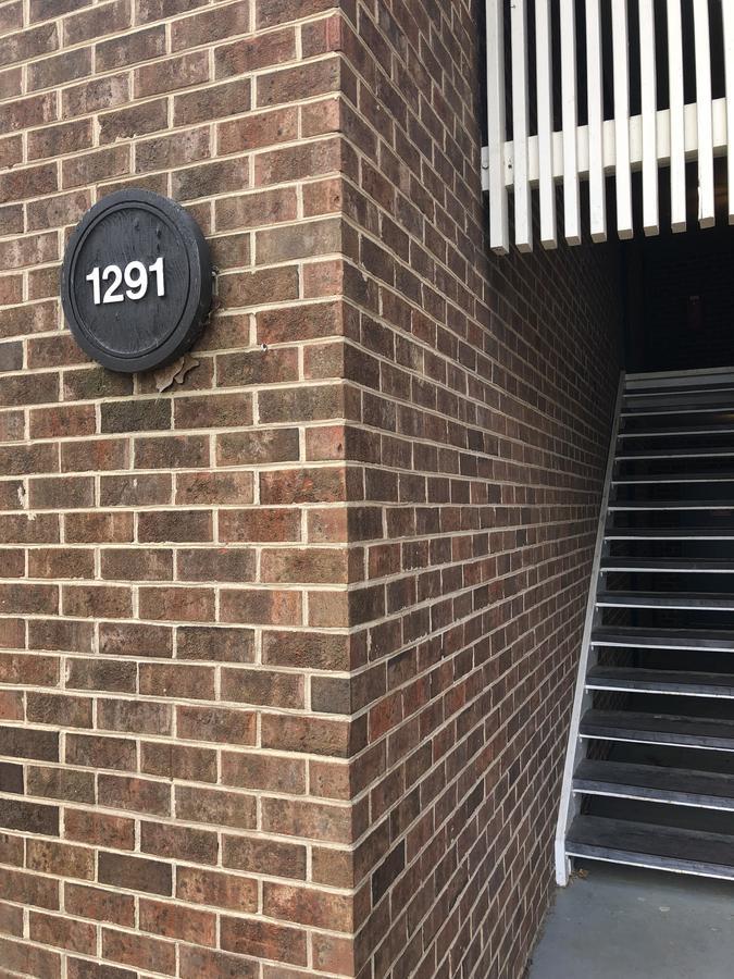 Modern Upscale Private Rooms Raleigh Exterior photo